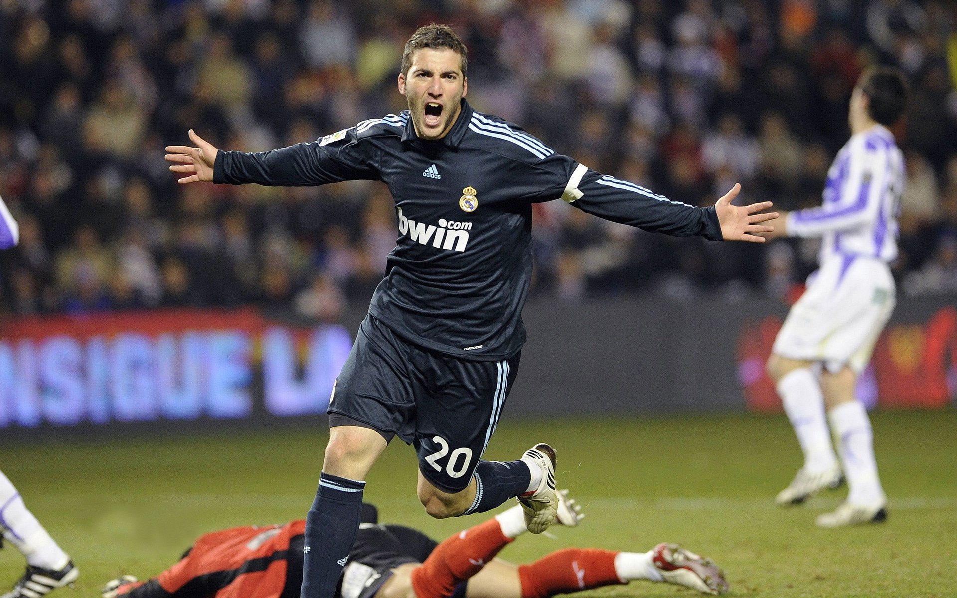 开云app安全认证-墨西哥的赛场狂欢文化，墨西哥狂欢节介绍