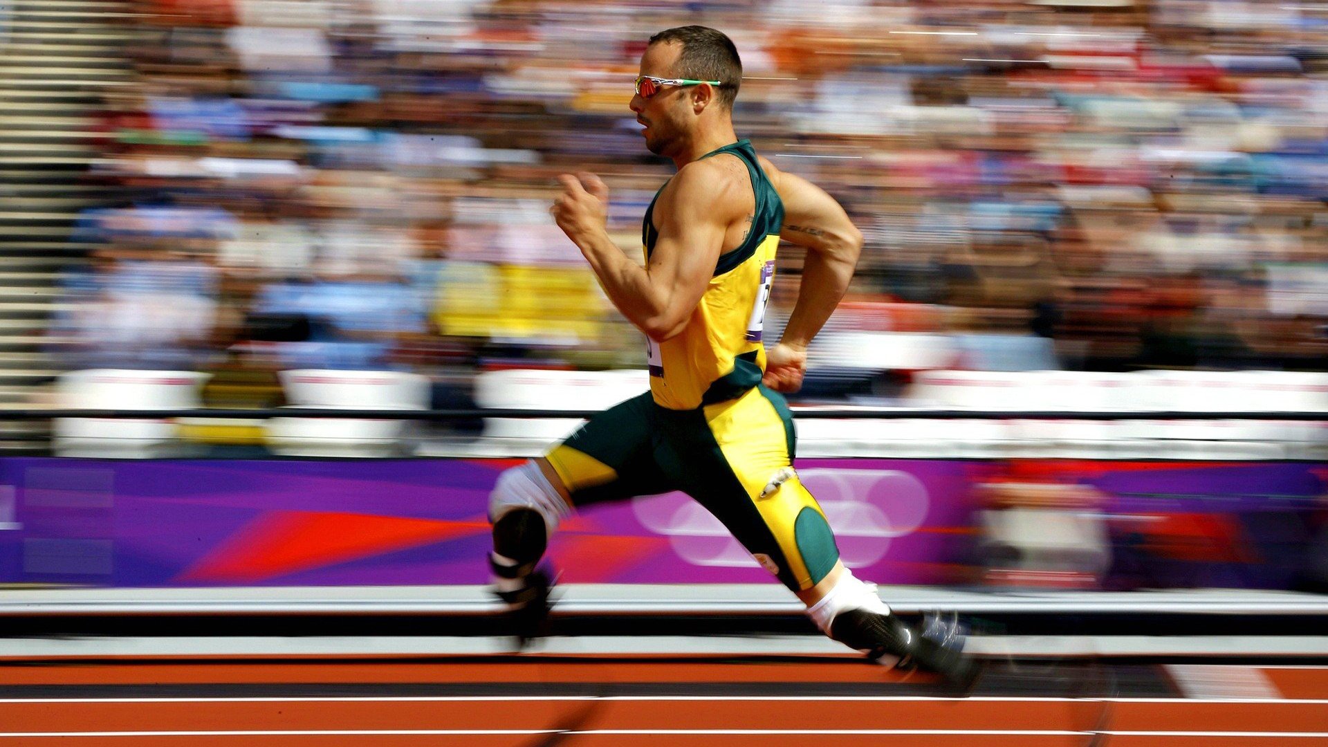 球场惊喜：比赛中意想不到的精彩场面，球场dj